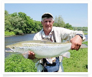 Fishing for Rainbow Trout on the Salmon River, near Pulaski NY